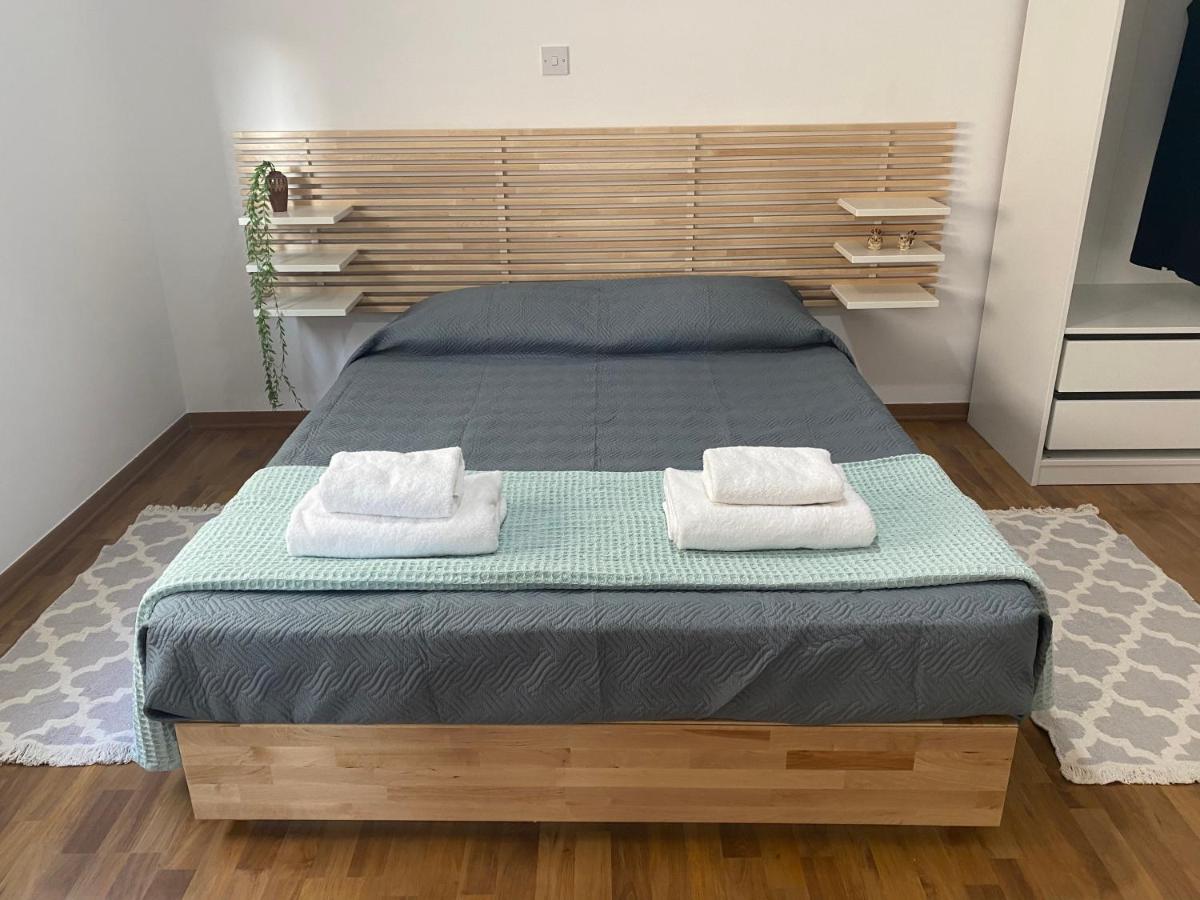 Lovely Studio Apartment In Pafos Exterior photo