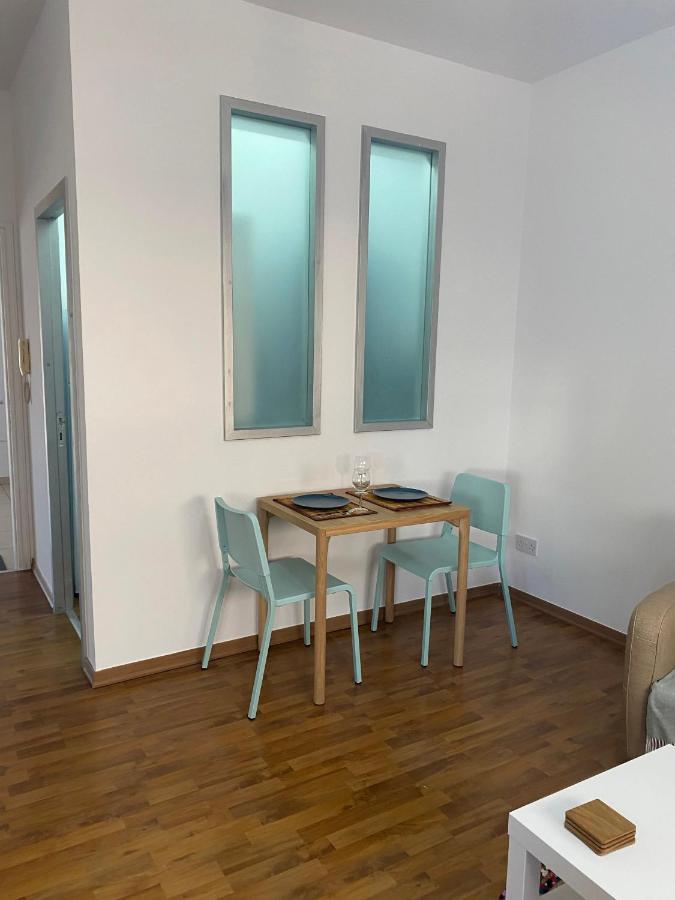 Lovely Studio Apartment In Pafos Exterior photo