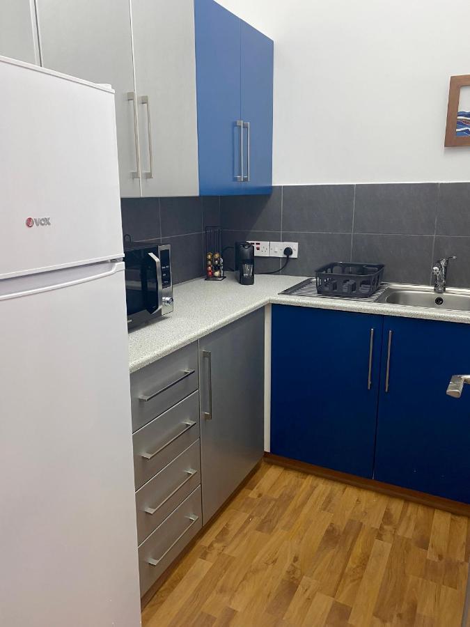 Lovely Studio Apartment In Pafos Exterior photo