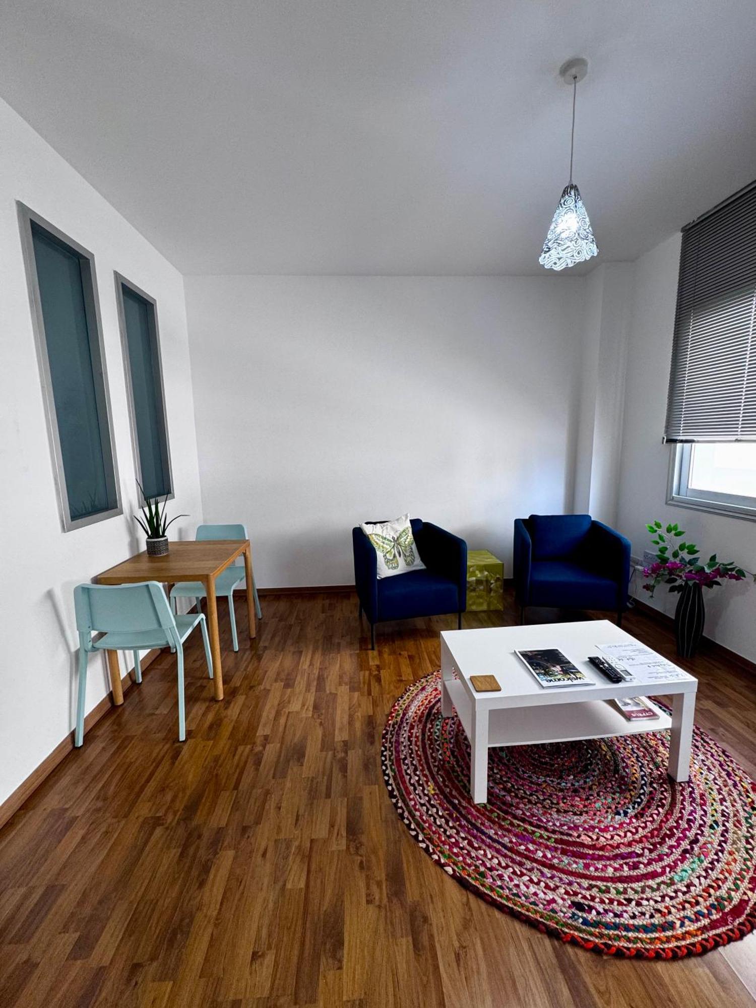 Lovely Studio Apartment In Pafos Exterior photo